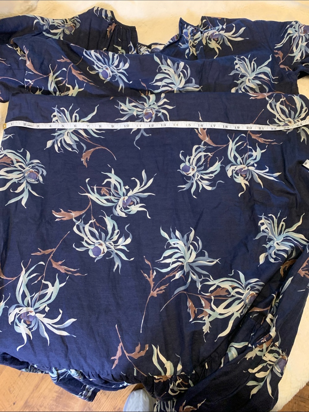 ANN MASHBURN Navy Floral Maxi Dress with Cream and Tan Accents - Picture 5 of 9